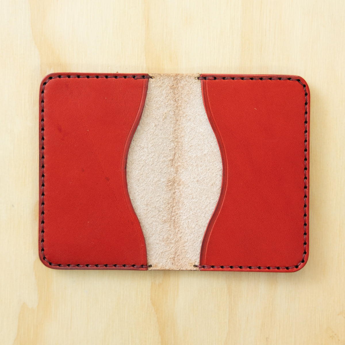 4-Pocket Fold — Veg Tan — Natural w/ Red Pockets